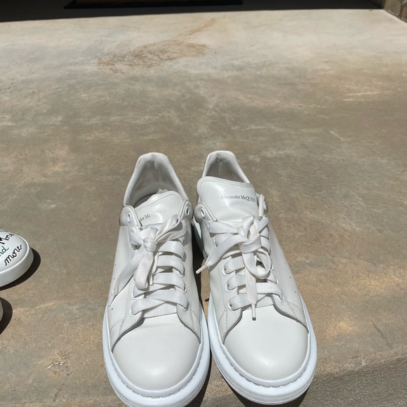 Alexander McQueen oversized sneaker 44 11 us eu iridescent blue rare. No box - Picture 6 of 8